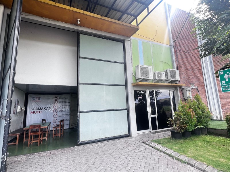 JUAL CEPAT 3 Unit Gudang Istimewa Safe n Lock Lingkar Timur Sidoarjo