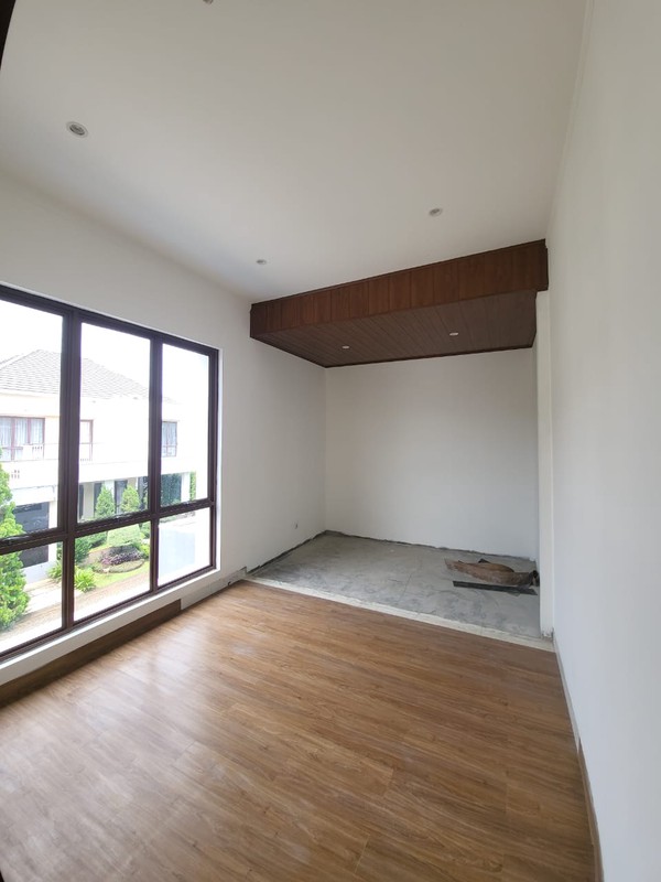 Rumah Bagus Siap Huni Asri ada Pool di Discovery Fiore, Bintaro Jaya Sektor 9