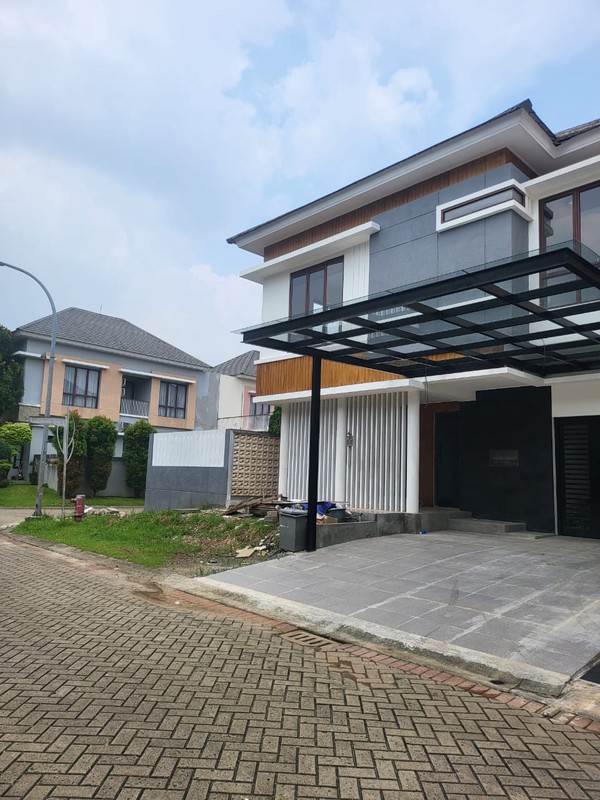 Rumah Bagus Siap Huni Asri ada Pool di Discovery Fiore, Bintaro Jaya Sektor 9