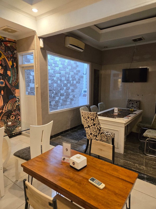 Rumah Dijual Raya Darmo Baru Barat Sukomanunggal Surabaya