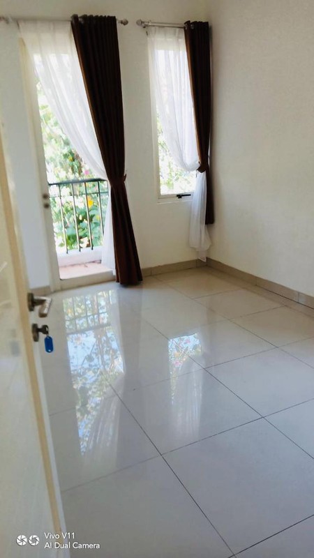 Hot Rent. Rumah bagus Residence One, posisi hoek.. 