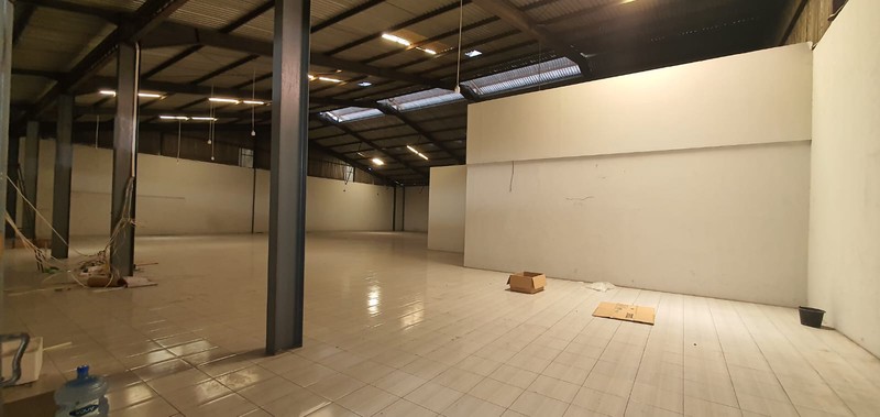 DISEWAKAN GUDANG RAYA MANUKAN WETAN SURABAYA BARAT