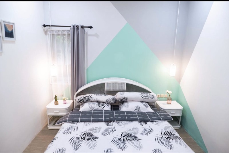 Dijual Rumah Villa Grand Trawas blok D- Mojokerto JATIM - dekat Grand Whiz -BARU RenoV Desain Attic Room 1 Lantai Full Furnished Modern 