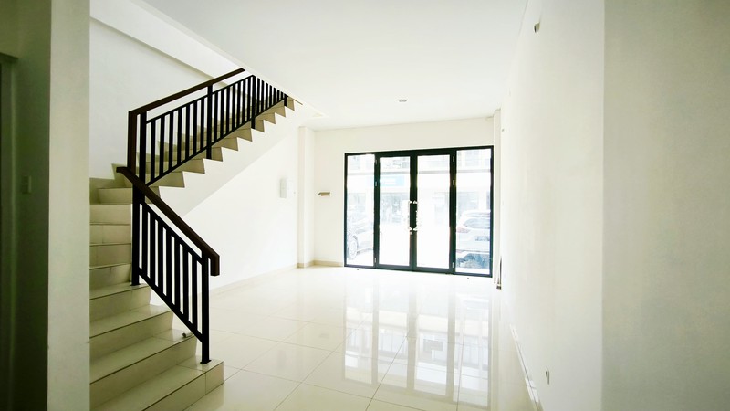 Hot Price. Ruko 3 lantai ruko Northridge BSD, dekat jln raya.. 