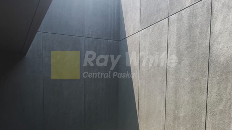 Rumah di Cluster Nilapadmi Kota Baru Parahyangan