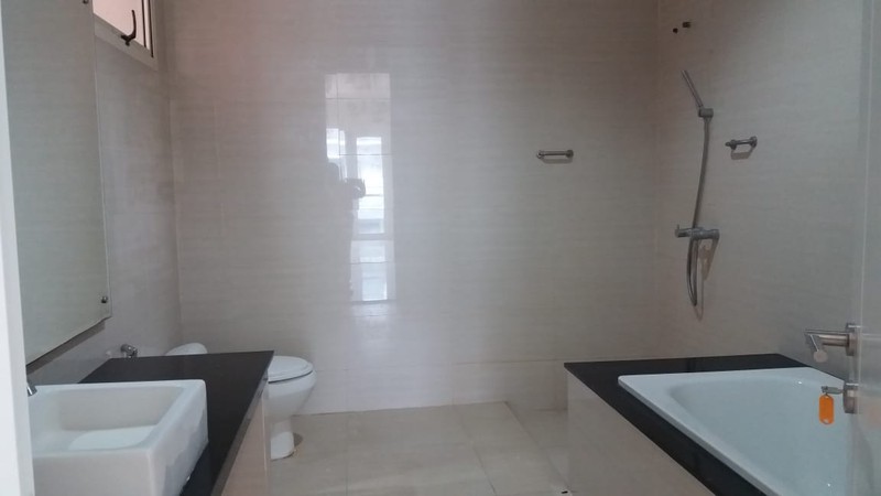 Rumah Bagus Siap Huni dan Asri di Kebayoran Essence, Bintaro Jaya Sektor 7