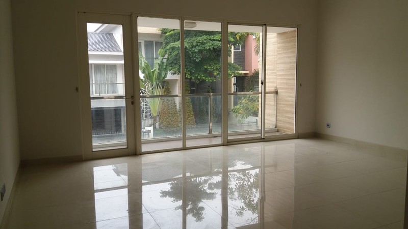 Rumah Bagus Siap Huni dan Asri di Kebayoran Essence, Bintaro Jaya Sektor 7