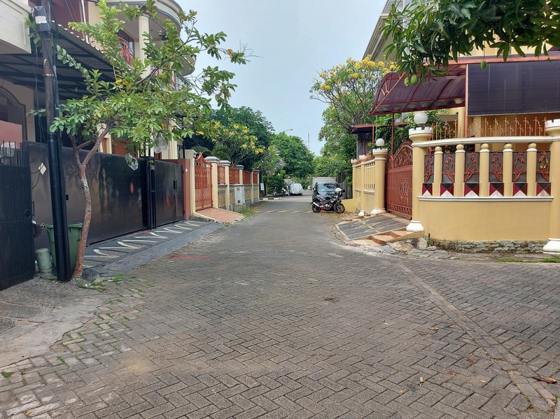 Rumah hoek 2 lantai 4 kamar, 3 WC di Taman Sunter Agung 2, Papanggo