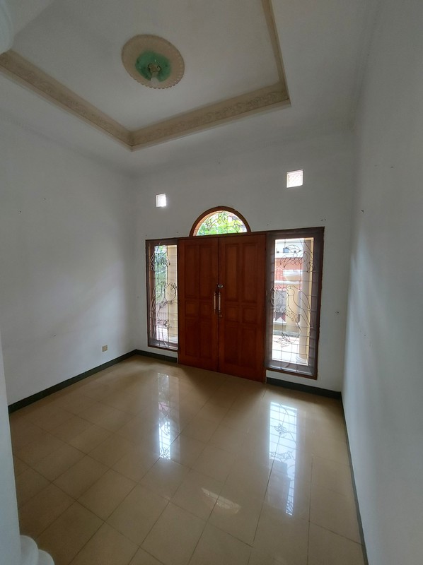 Rumah hoek 2 lantai 4 kamar, 3 WC di Taman Sunter Agung 2, Papanggo