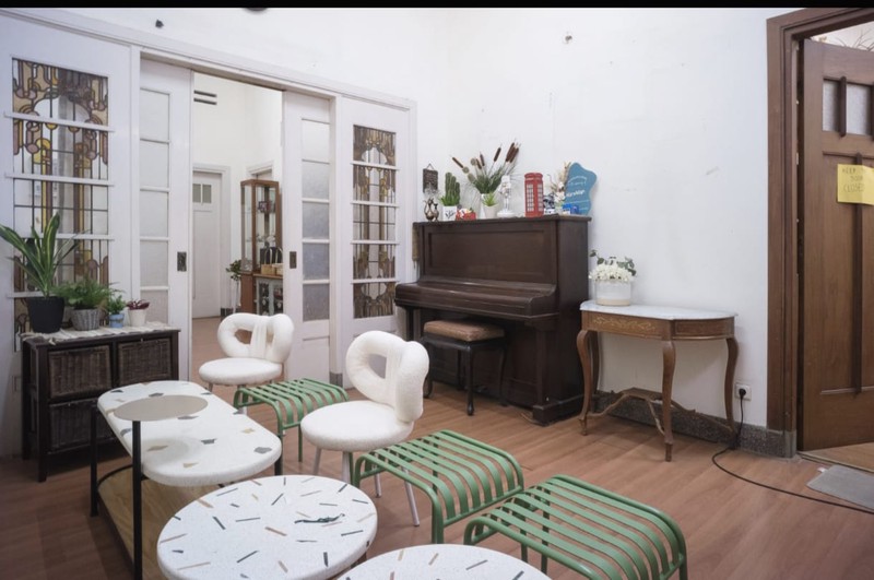 Dijual 554 m2 Rumah Surabaya Pusat Kota Jalan Trunojoyo - Dr.soetomo.- Tegalsari - Gaya Kuno Kolonial Belanda Instagramable - Surat SHM