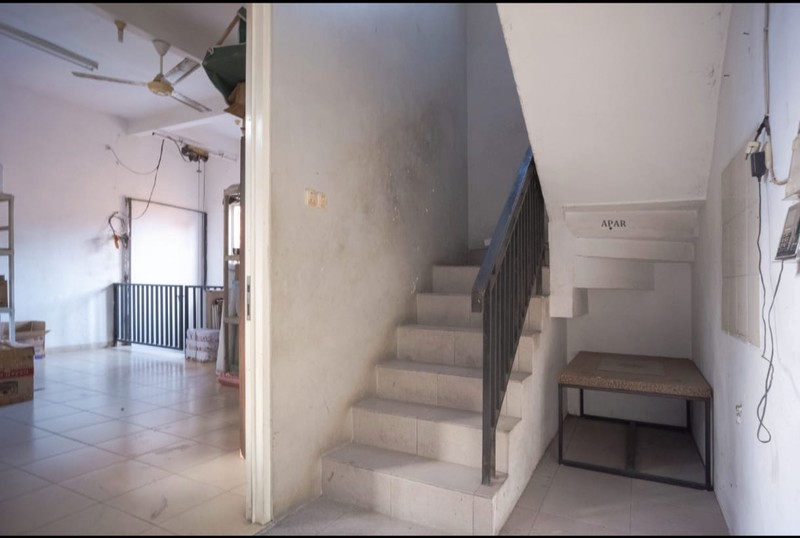 Dijual 554 m2 Rumah Surabaya Pusat Kota Jalan Trunojoyo - Dr.soetomo.- Tegalsari - Gaya Kuno Kolonial Belanda Instagramable - Surat SHM