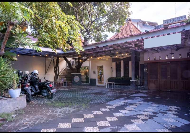 Dijual 554 m2 Rumah Surabaya Pusat Kota Jalan Trunojoyo - Dr.soetomo.- Tegalsari - Gaya Kuno Kolonial Belanda Instagramable - Surat SHM