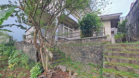 Rumah klasik di Bandung Wetan dekat Dago Juanda, Riau, Cihampelas