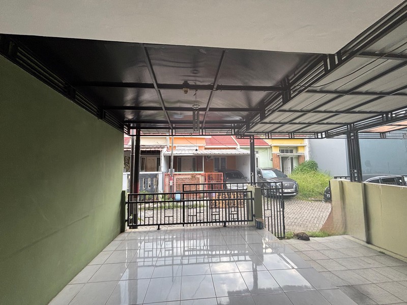 Rumah Cantik Satu Lantai di Cibubur Village 3 Jakarta Timur 
