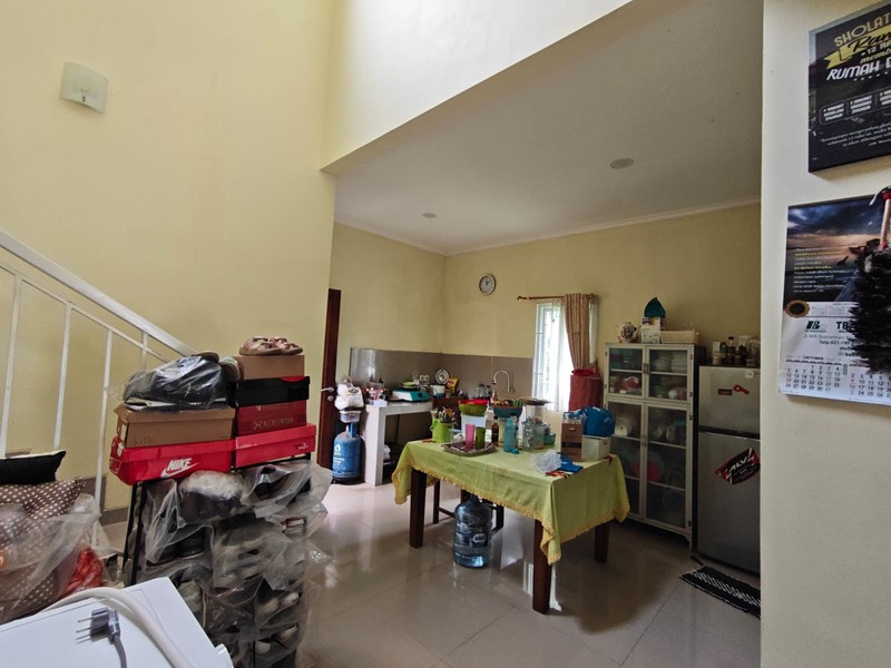 DI JUAL CEPAT RUMAH 2 LANTAI DI CHAMPACA RESIDENCE CIPUTAT