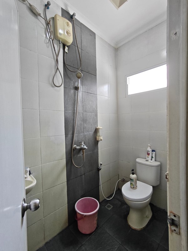 DI JUAL CEPAT RUMAH 2 LANTAI DI CHAMPACA RESIDENCE CIPUTAT