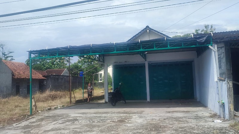 Disewakan Ruang Usaha Strategis di Jl. Kabupaten KM 1, Nogotirto, Gamping, Sleman 