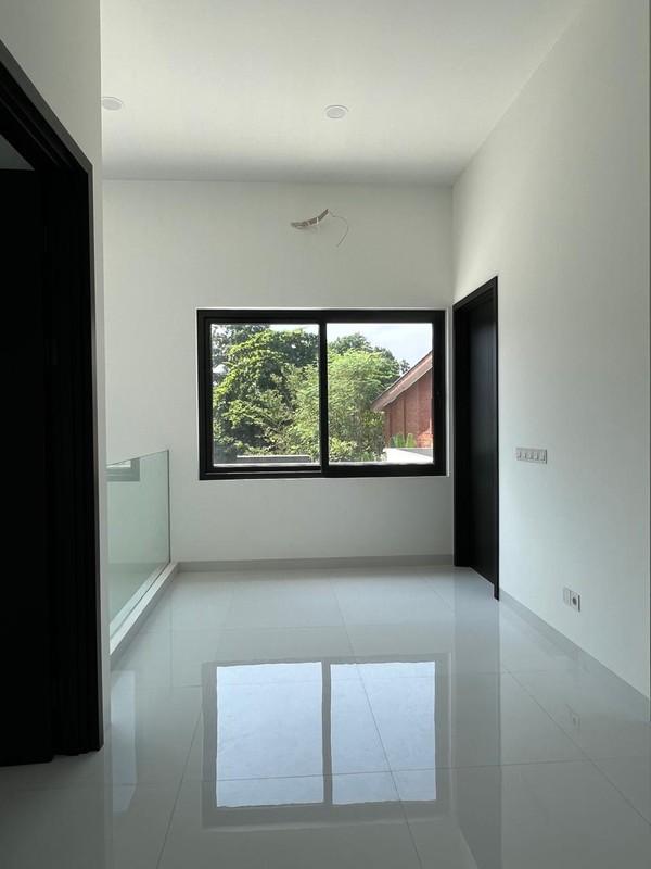 Rumah Baru Siap Huni di Puspita Loka BSD Dekat Tol dan Sekolah