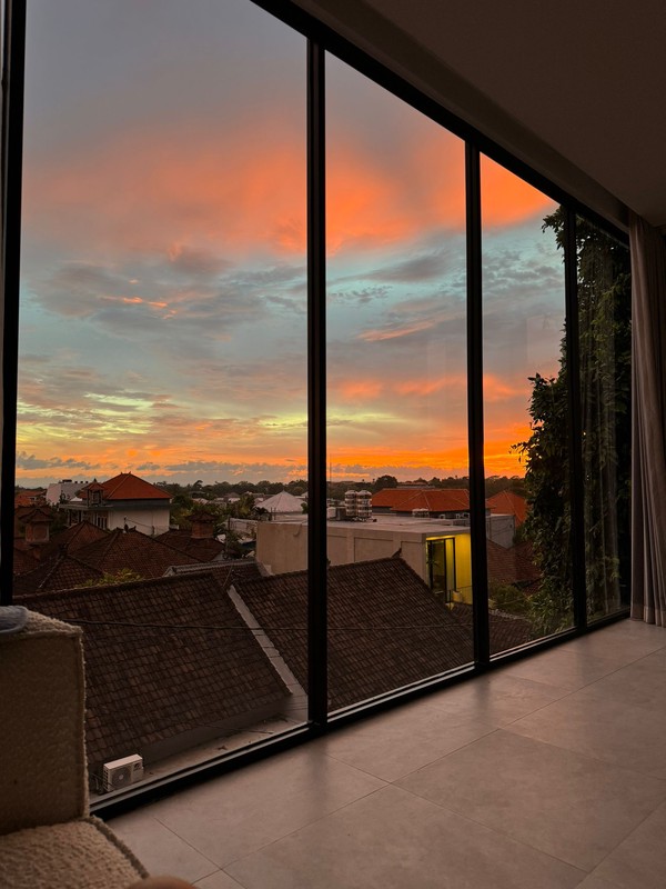 Leasehold - Exclusive Modern Suites in Prime Canggu Location, Bali