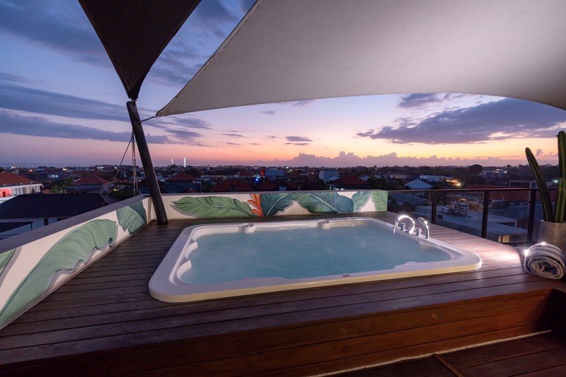 Leasehold - Exclusive Modern Suites in Prime Canggu Location, Bali