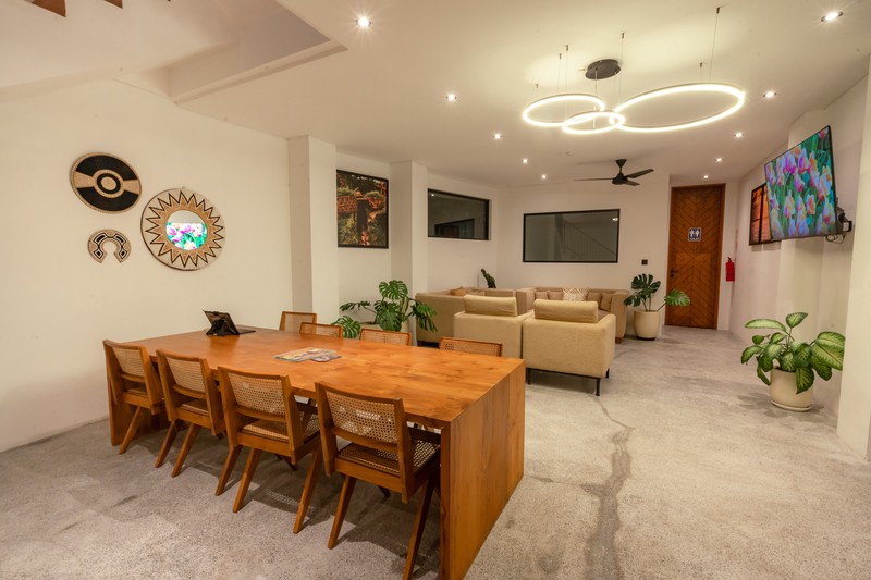 Leasehold - Exclusive Modern Suites in Prime Canggu Location, Bali