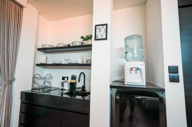 Leasehold - Exclusive Modern Suites in Prime Canggu Location, Bali