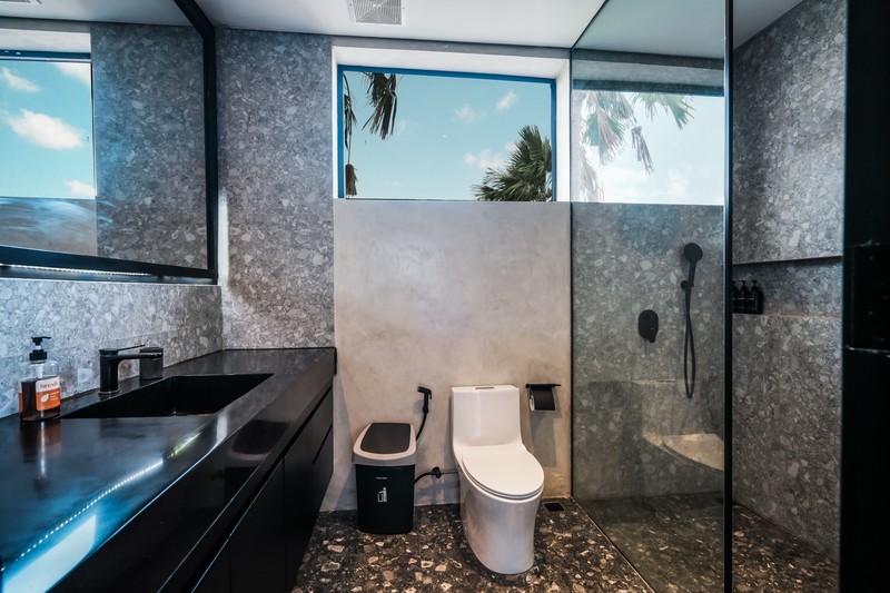 Leasehold - Exclusive Modern Suites in Prime Canggu Location, Bali