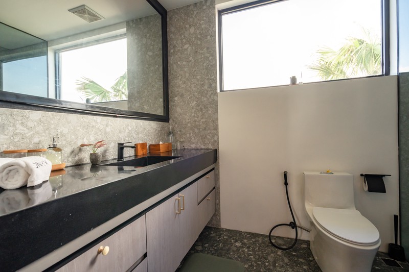 Leasehold - Exclusive Modern Suites in Prime Canggu Location, Bali