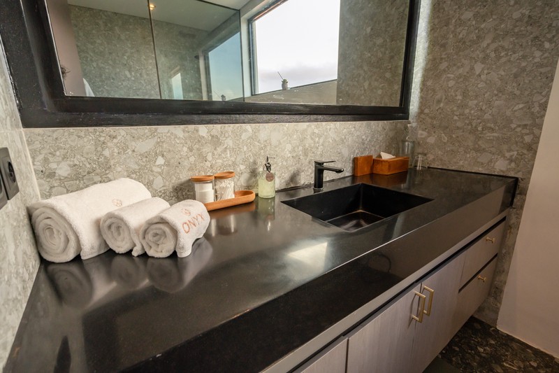 Leasehold - Exclusive Modern Suites in Prime Canggu Location, Bali