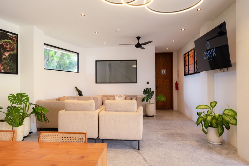 Leasehold - Exclusive Modern Suites in Prime Canggu Location, Bali