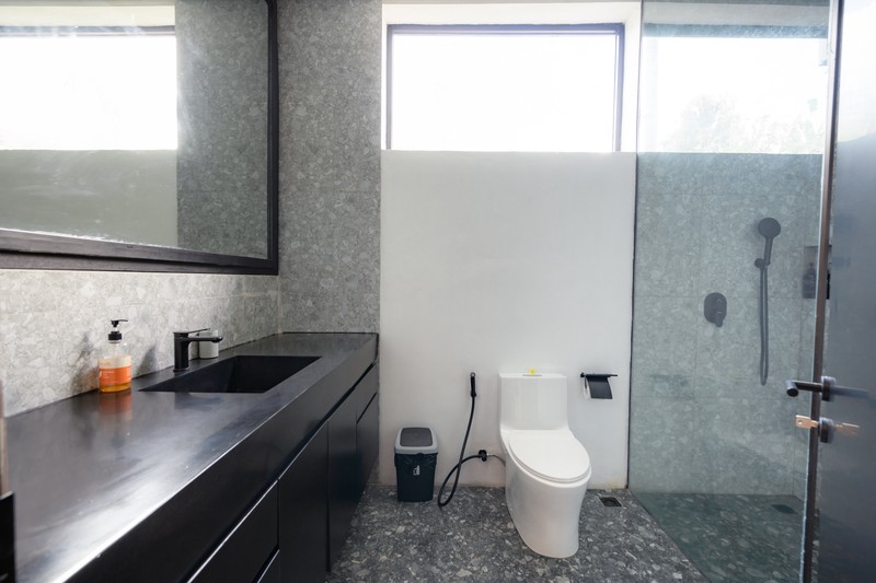 Leasehold - Exclusive Modern Suites in Prime Canggu Location, Bali