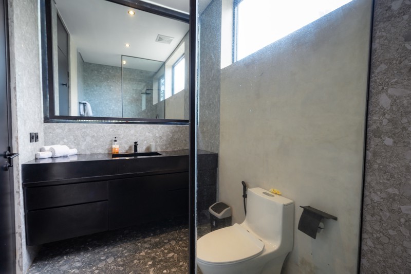 Leasehold - Exclusive Modern Suites in Prime Canggu Location, Bali