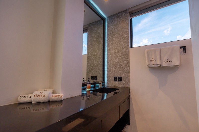 Leasehold - Exclusive Modern Suites in Prime Canggu Location, Bali