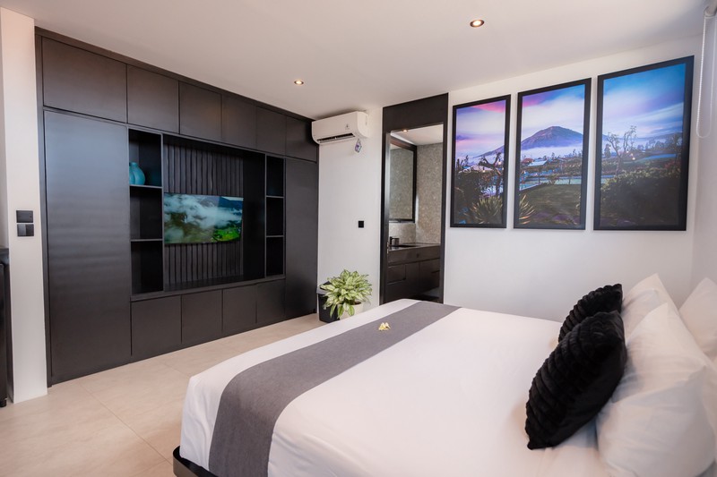 Leasehold - Exclusive Modern Suites in Prime Canggu Location, Bali