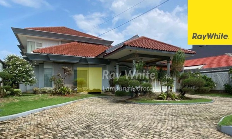 Jual Rumah Mewah Way Halim