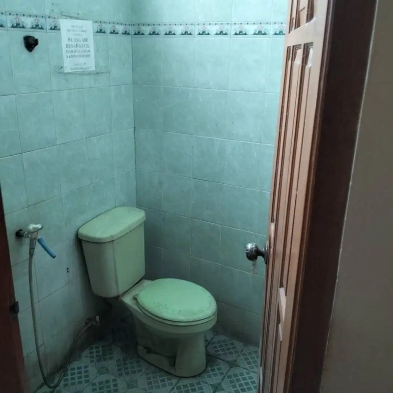  Disewakan Rumah 2 Lantai Strategis di Area Bisnis dan Kampus Sleman 