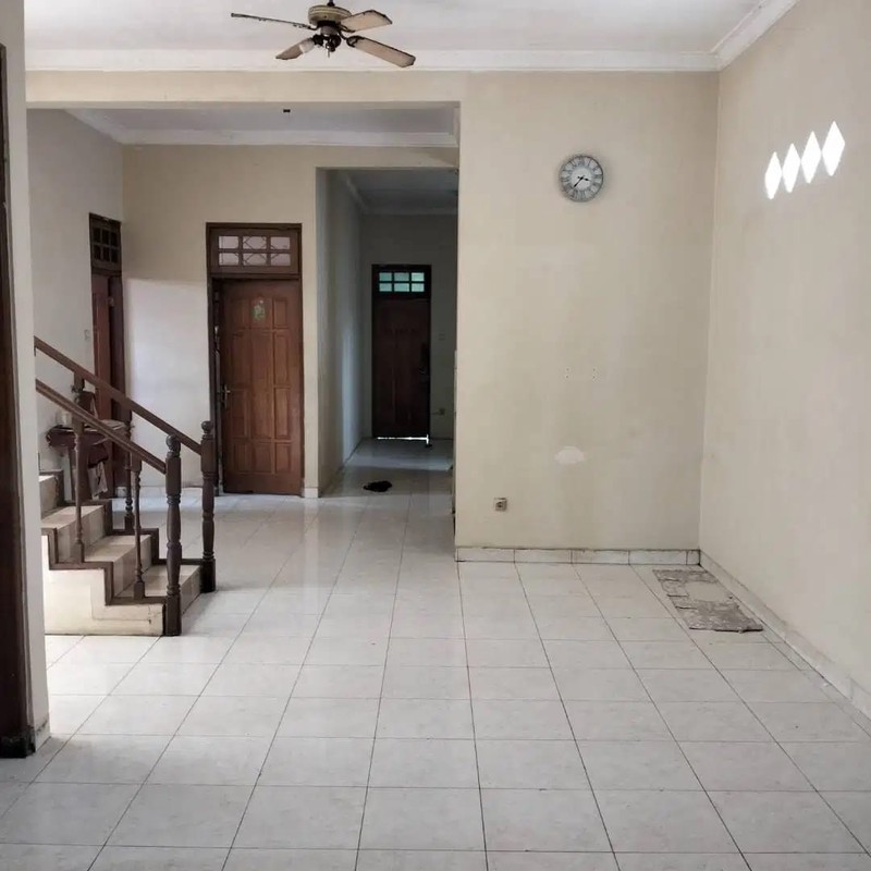  Disewakan Rumah 2 Lantai Strategis di Area Bisnis dan Kampus Sleman 