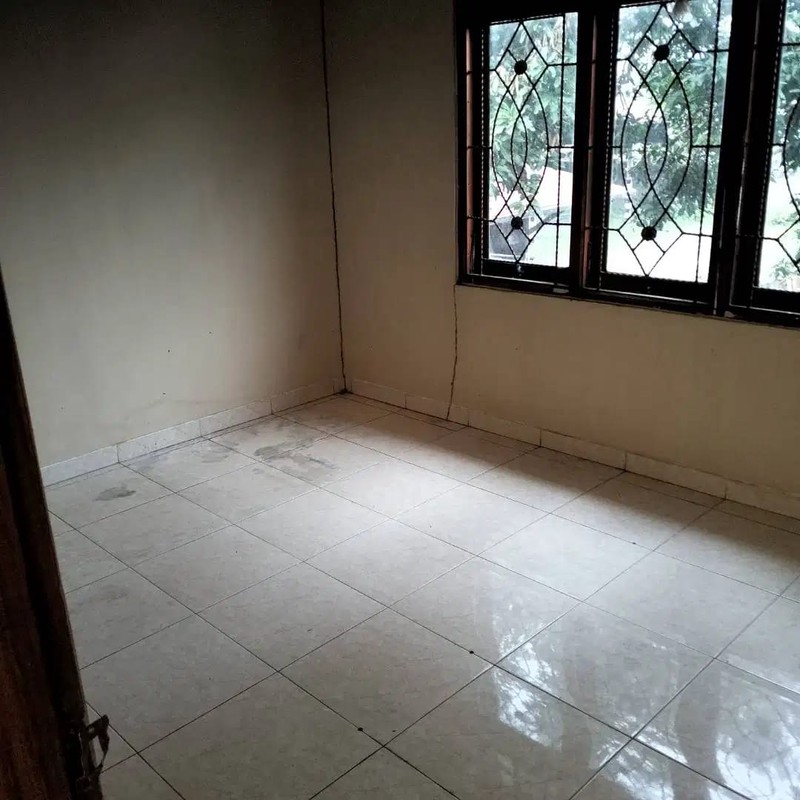  Disewakan Rumah 2 Lantai Strategis di Area Bisnis dan Kampus Sleman 