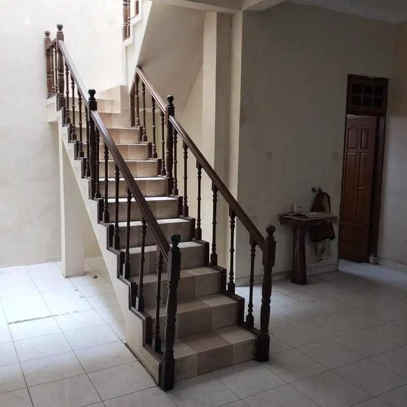  Disewakan Rumah 2 Lantai Strategis di Area Bisnis dan Kampus Sleman 