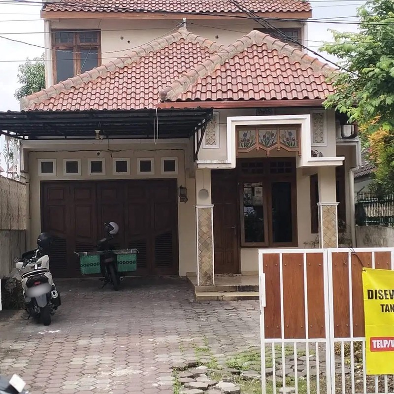  Disewakan Rumah 2 Lantai Strategis di Area Bisnis dan Kampus Sleman 