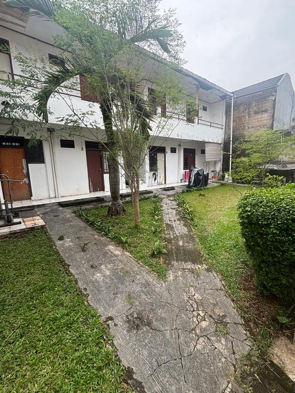 Dijual unit Rumah dan unit Kost2an Siap Huni di Margonda Raya Jl.Salak - Depok.