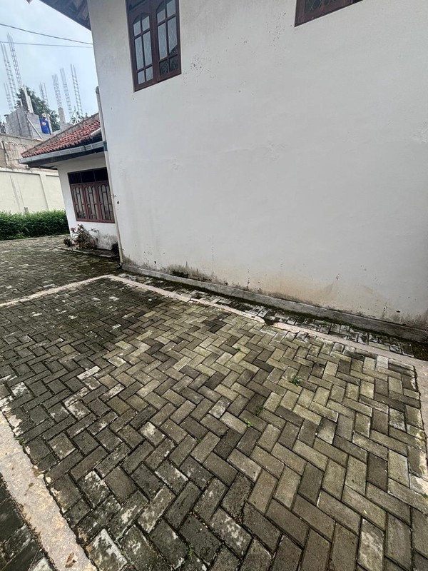 Dijual unit Rumah dan unit Kost2an Siap Huni di Margonda Raya Jl.Salak - Depok.