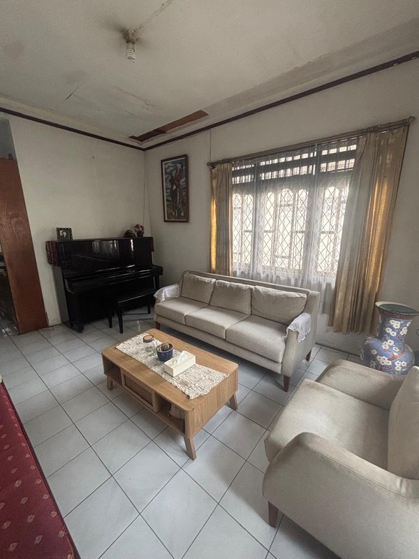 Dijual unit Rumah dan unit Kost2an Siap Huni di Margonda Raya Jl.Salak - Depok.