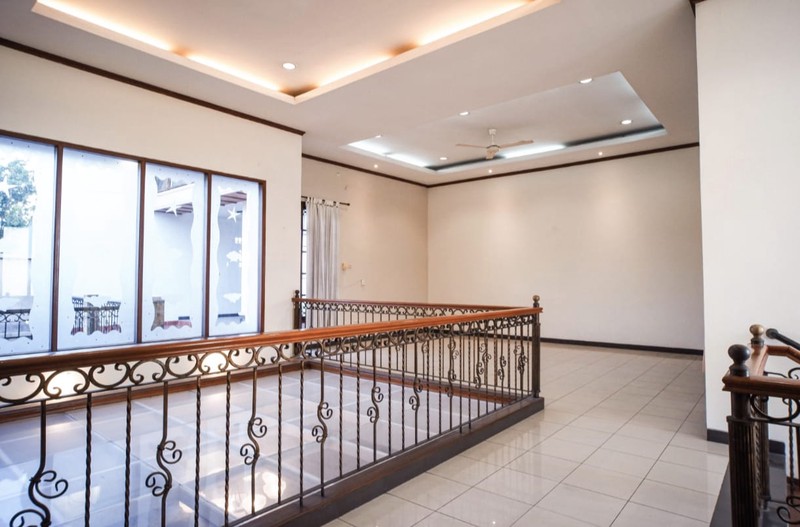 Dijual 400 m2 Rumah Margorejo Indah - Wonocolo Surabaya Dekat Papaya, Plaza Marina, Raya Jemursari, Akses Tol, Raya A Yani