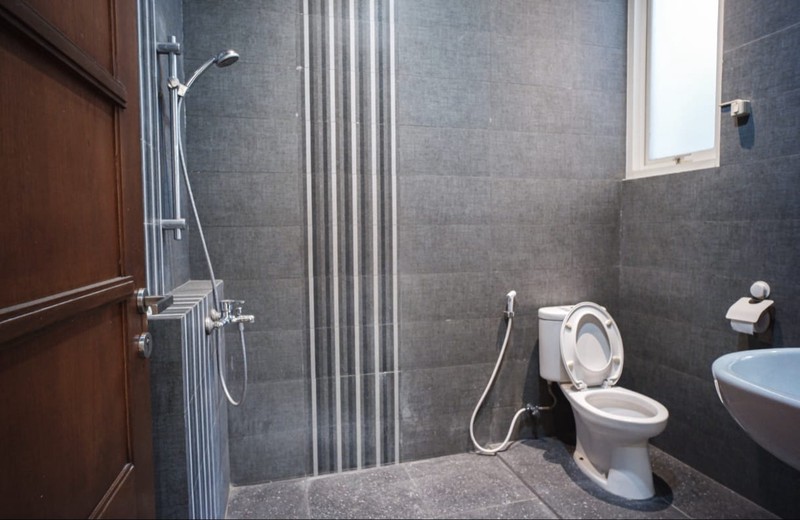 Dijual 400 m2 Rumah Margorejo Indah - Wonocolo Surabaya Dekat Papaya, Plaza Marina, Raya Jemursari, Akses Tol, Raya A Yani