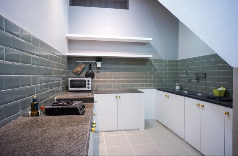 Dijual 400 m2 Rumah Margorejo Indah - Wonocolo Surabaya Dekat Papaya, Plaza Marina, Raya Jemursari, Akses Tol, Raya A Yani