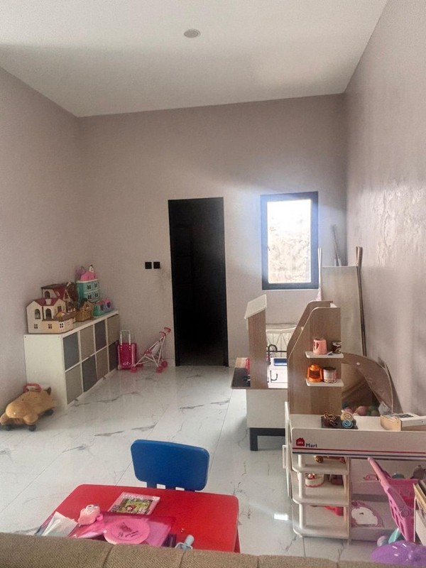 Rumah Bagus Di Neo Catalonia, Nusa Loka BSD Tangerang Selatan