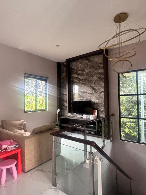 Rumah Bagus Di Neo Catalonia, Nusa Loka BSD Tangerang Selatan