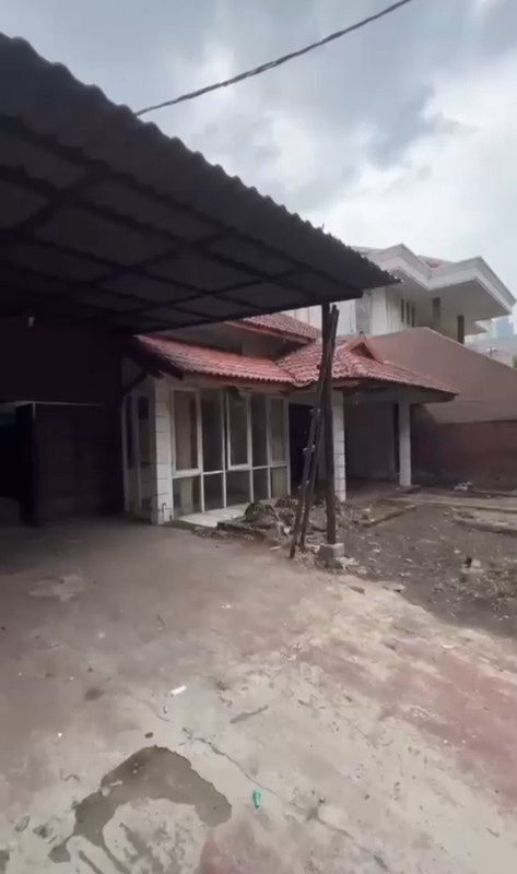 Rumah Komersial Area Strategis 0 Jalan Raya Tenggilis Surabaya
