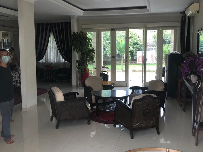 Rumah Cantik 2 Lantai di Ciputat, Lingkungan Tenang